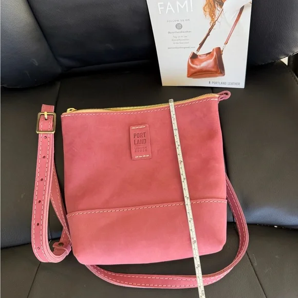 Portland Leather Luxury Rose Festival Crossbody Bag - Picture 6 of 8